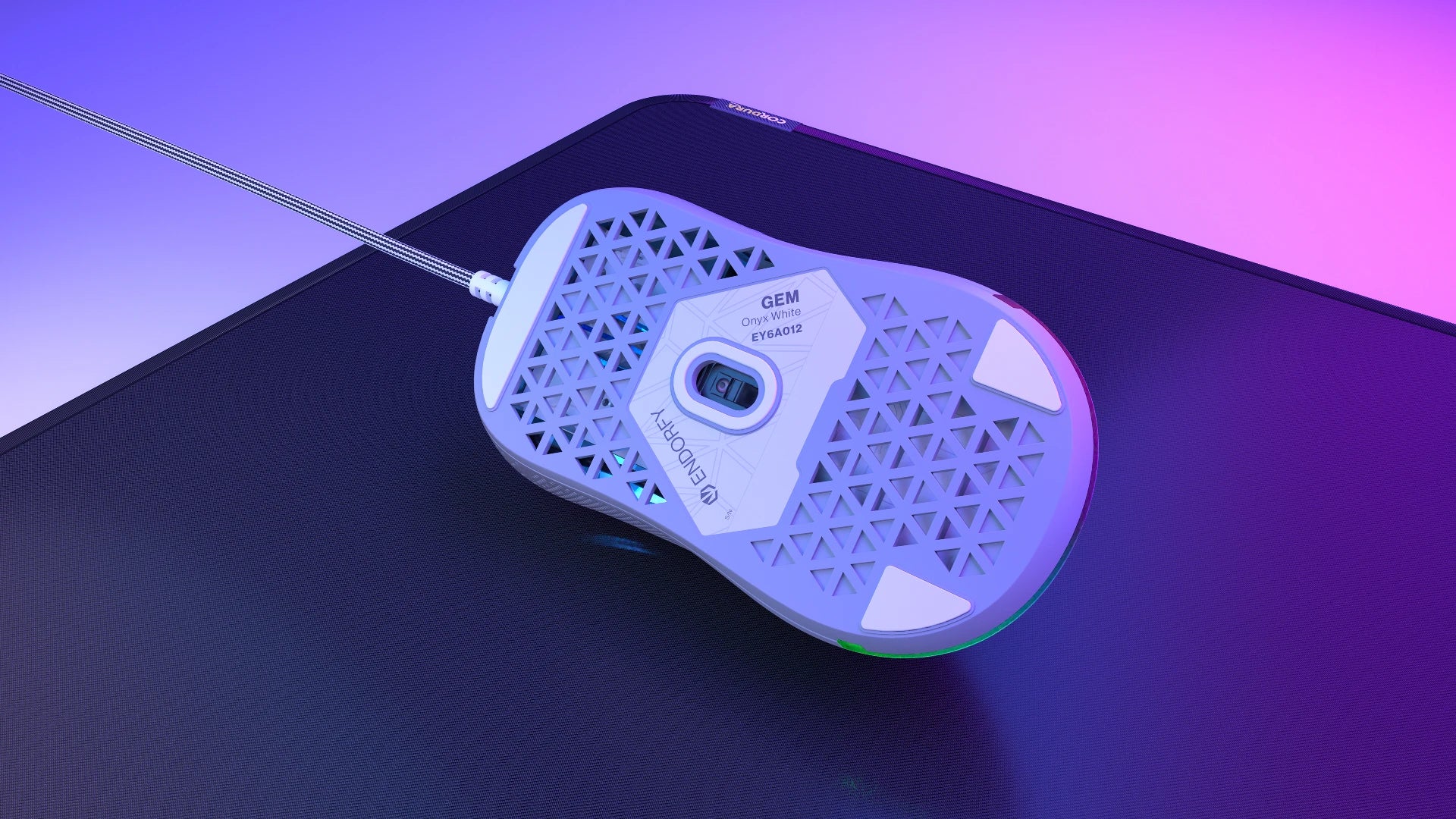 Myszka gamingowa GEM Onyx White z sensorem PixArt PMW3325 pracującym z czułością do 8000 DPI 