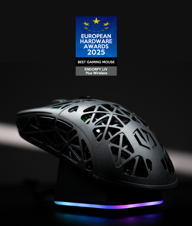 Mysz gamingowa LIV Plus Wireless oraz symbol nagrody Best Gaming Mouse 2025 
