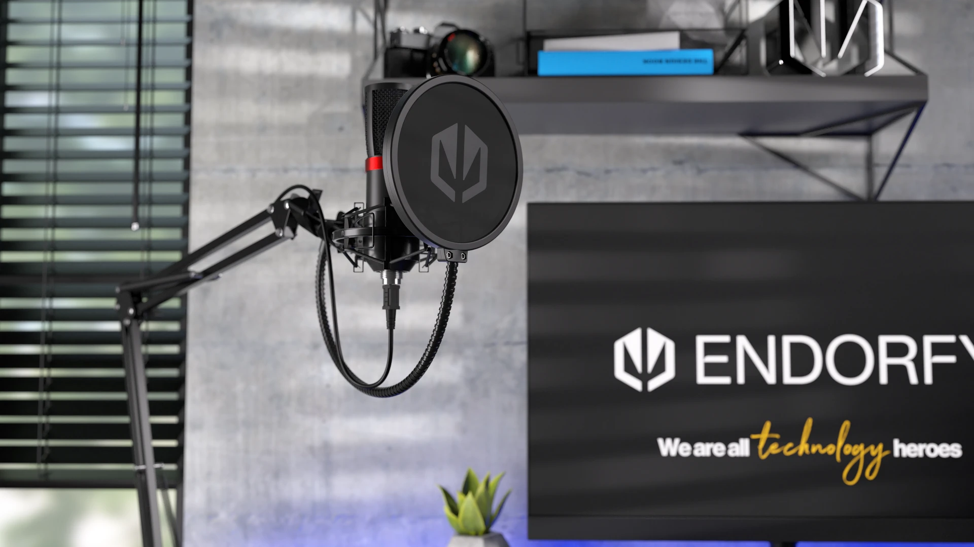 Zbliżenie na membranę i metalową siatkę mikrofonu Solum Streaming 