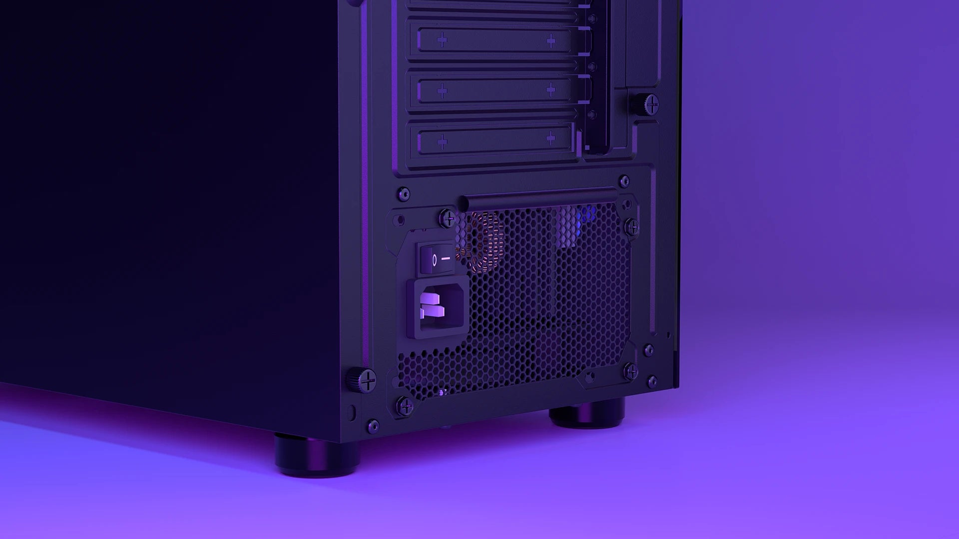 ENDORFY Supremo FM5 Gold 1000 W EY7A010 features 01 PSU Installed PC Case Back View