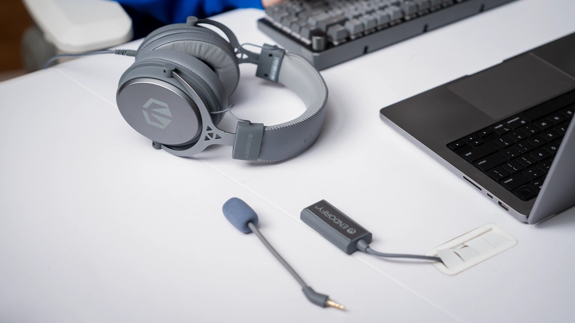 Zewnętrzna karta dźwiękowa USB 7.1 dołączona do słuchawek Viro Plus USB Alt Gray z personalizacją audio 
