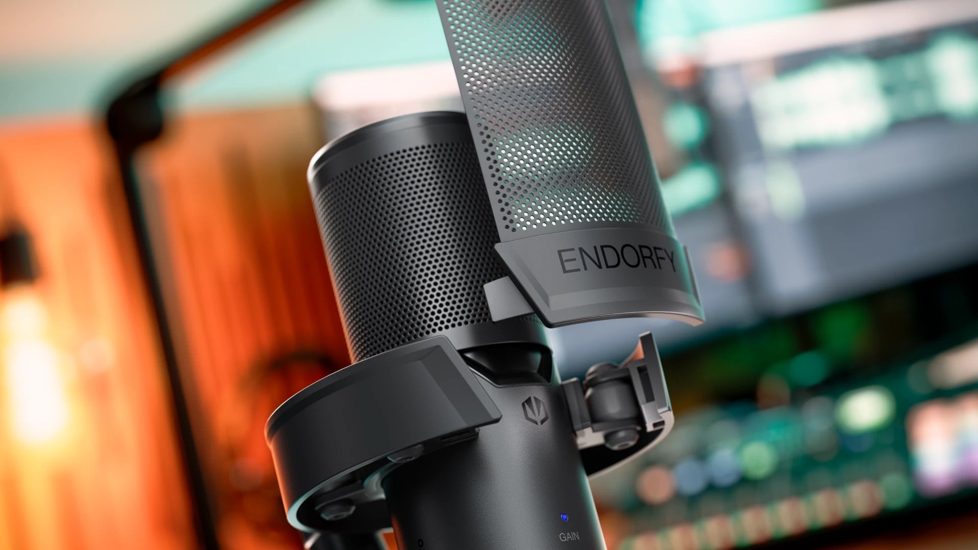 ENDORFY Solum 2 Pro microphone with the detachable metal pop filter attached