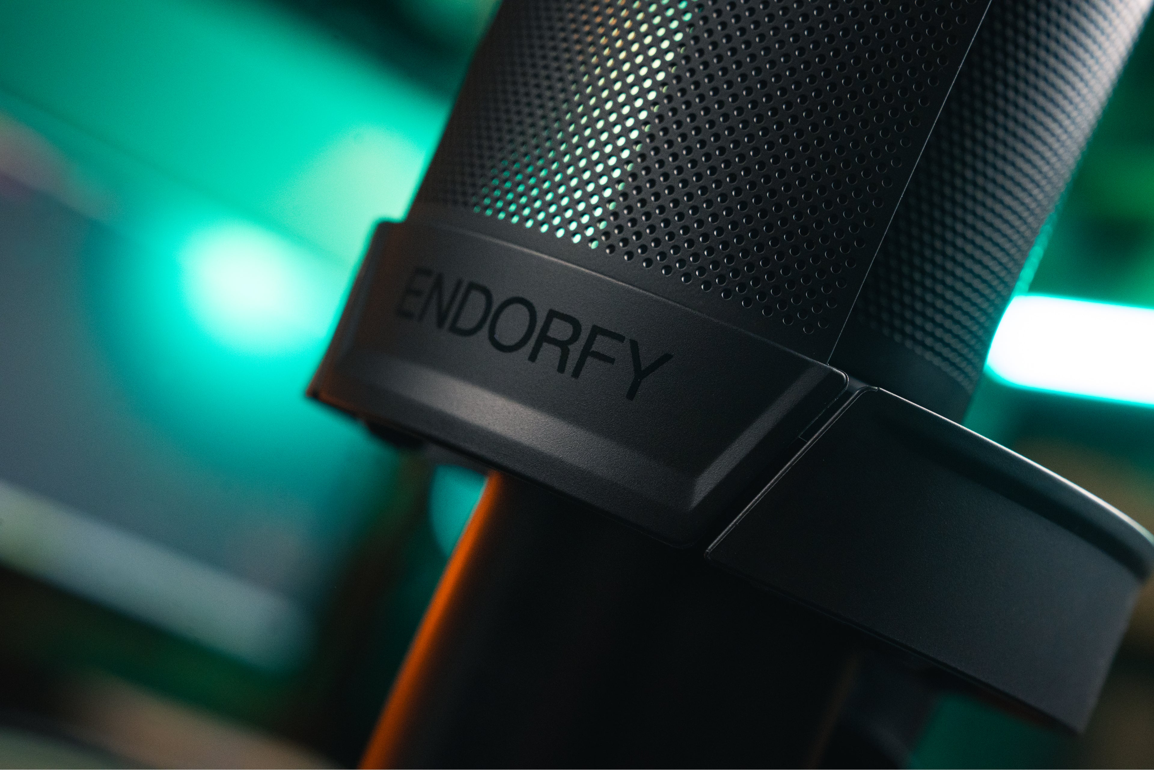 Close-up of the ENDORFY Solum 2 Boom Arm capsule and detachable metal pop filter