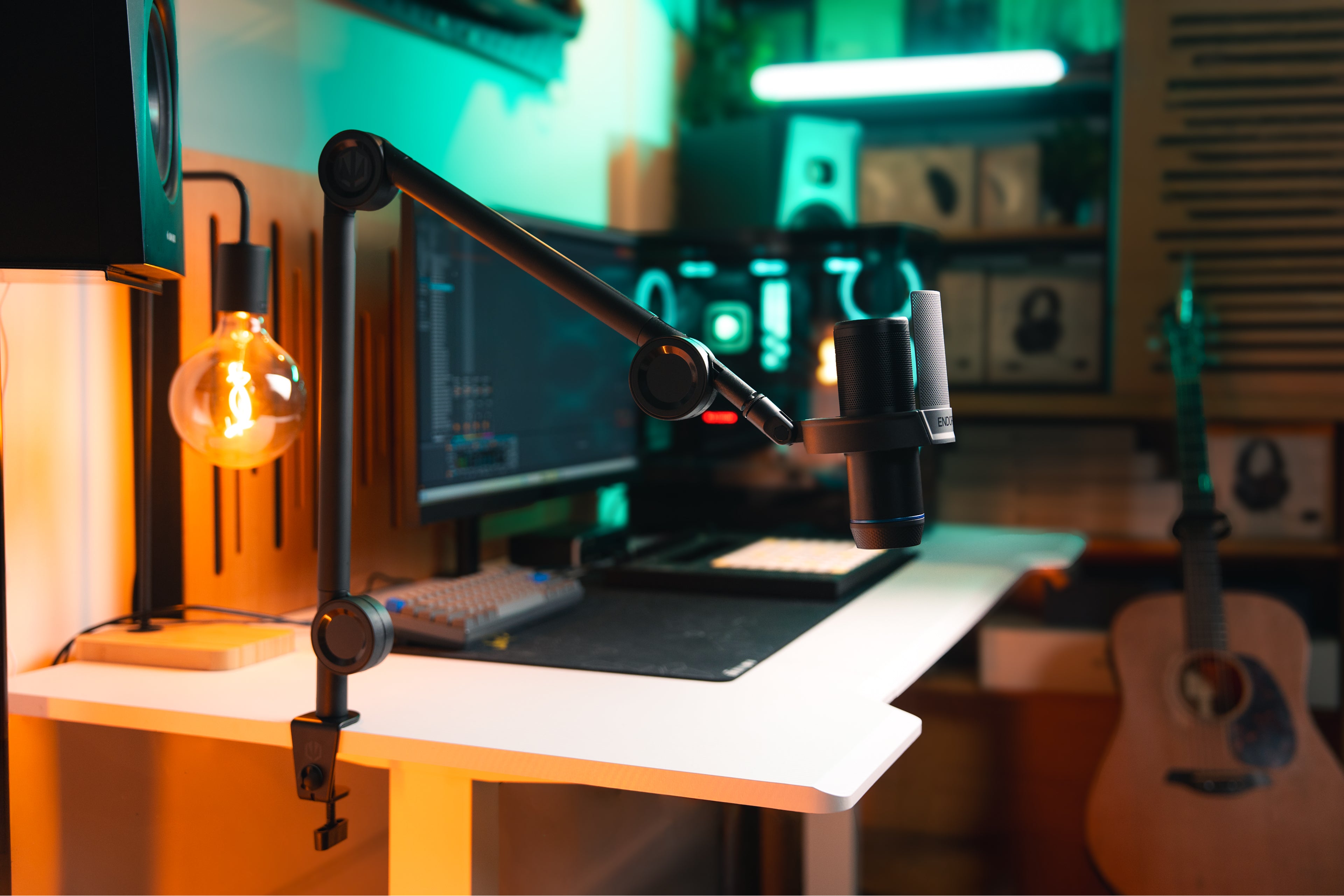 ENDORFY Solum 2 Boom Arm mounted on a desk using the arm